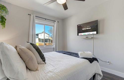 Wild Rose Family Retreat with BBQ & Fire Pit - Foto 34