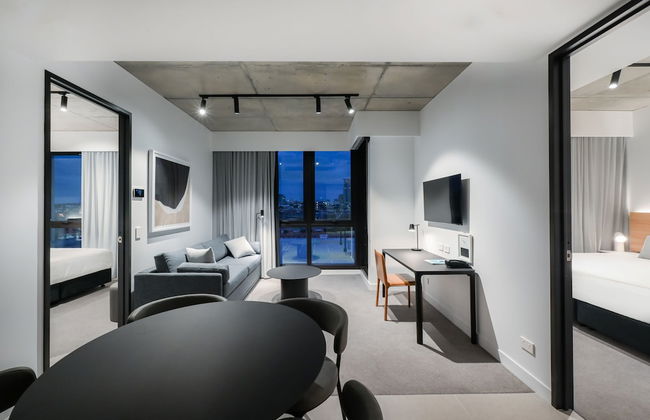 Nesuto Docklands Apartment Hotel - Photo 9