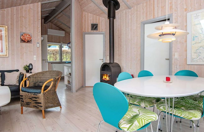 6 Person Holiday Home in Sjolund - Foto 11