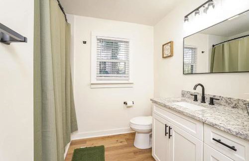 Queens Quarters at Ardmore A Historic 6BR Estate - Photo 20