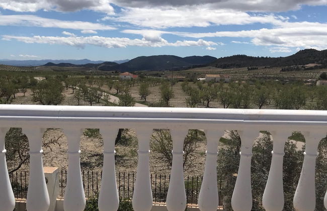 2 Bed-sleeps 4-mtn View-private Pool & Terrace - Photo 18