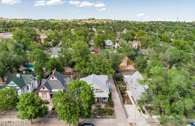 Chic Boutique Wine + Mtns Walk Everywhere - Foto 24