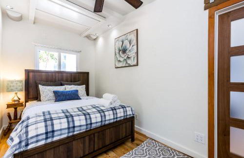 Charming 1-Bedroom Home near Downtown Culver - Photo 25