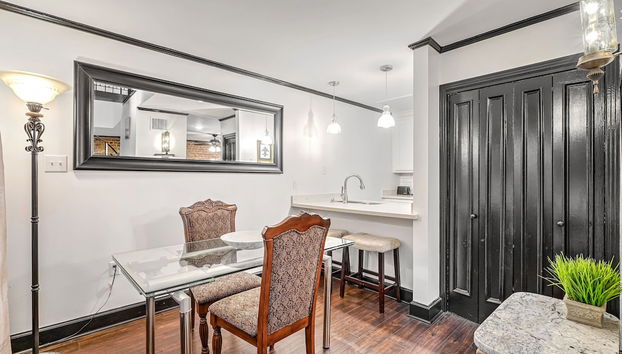 Restauration dans la chambre