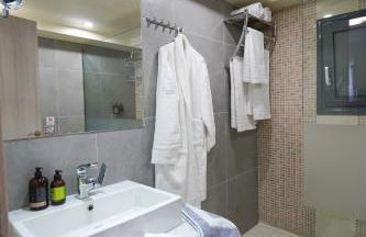 Theo and MS Luxurious Apartments by Filos Inc - Foto 39