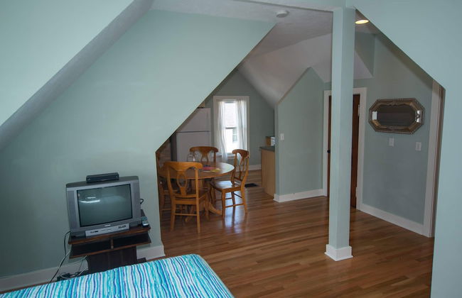 Serendipity Resort & Suites - Photo 13