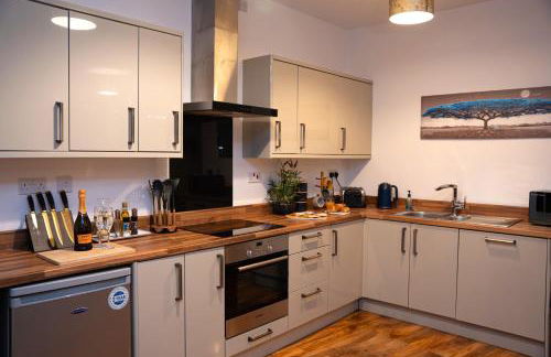 Spacious, Well-Equipped Apartment With Parking - Foto 19