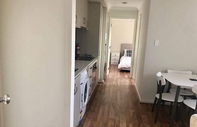 Apartment Stay Close to Surfers Paradise - Photo 1