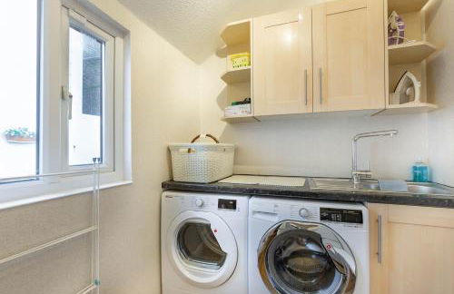 Number 12 Yorkshire Holiday House - Photo 17