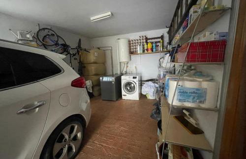 Pet-Friendly Villa with Pool - Foto 30