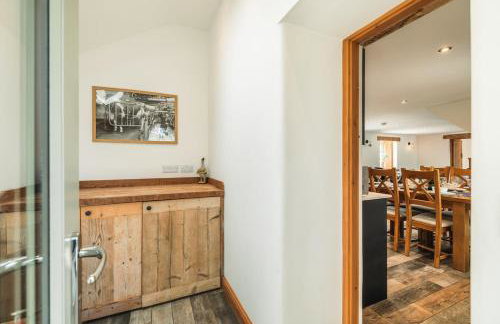 Riverside dairy in the Peak District national park - Foto 28