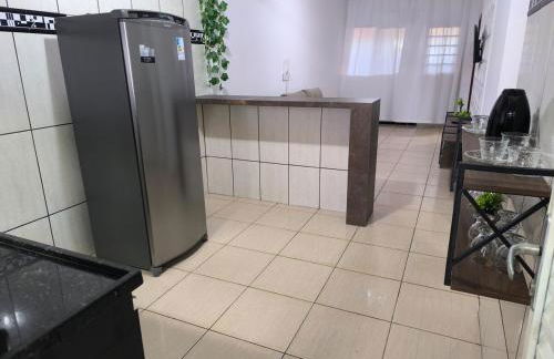 Casa Grande com área Gourmet e Garagem - Foto 11