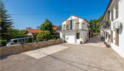 1 Bedroom Beautiful Home In Jurdani - Foto 5