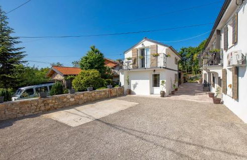 1 Bedroom Beautiful Home In Jurdani - Foto 5