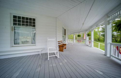 Historical Magnesia Springs Home, Near Kayaking! - Foto 25