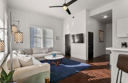 Modern pristine stunning 2BD Garden District Apt - Foto 6