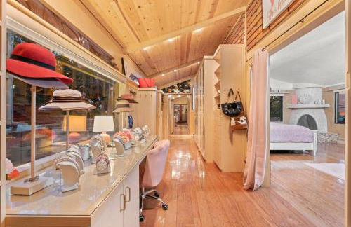 Mountain Top Luxury Red Rocks Hot tub Sauna Views - Photo 14