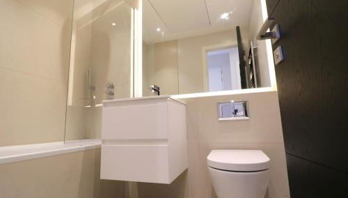 London Ealing near Train station - Foto 5