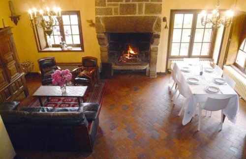 Mill in Brittany by River Aulne With Kayaks - Foto 11