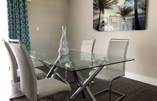 Parsley · New! Luxury, Near Disney & Universal. Sleep 9 - Photo 45