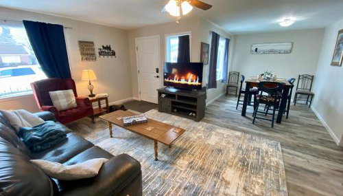 Bo's Copper City Charmer, easy Freeway Access, open floorplan - Foto 1