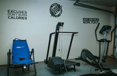 Spacious & Quiet 3BR Family Home with Fast WiFi - Foto 55