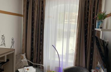 Best-Preis FEWO Rathausblick 2 - Zentrale Lage in Wittenberge - 2 Personen - Einzelzimmer - Vollausstattung - WLAN / Prime & Self-Check-In - Foto 7