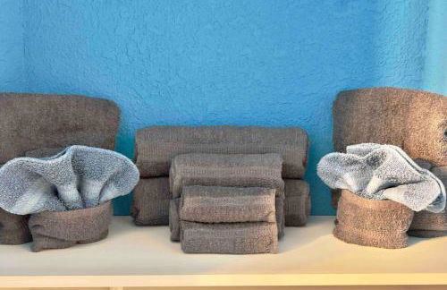 Riverfront Studio Cabin with Amazing View and Huge Yard - Foto 10