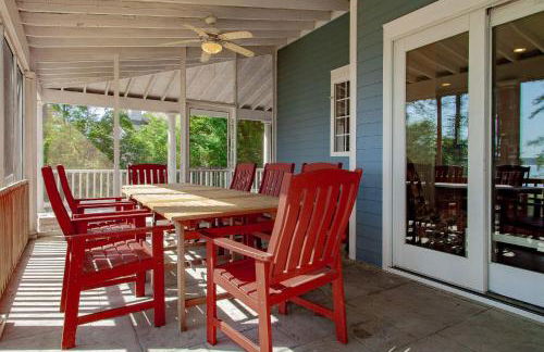 Chesapeake Waterfront - 7BR 5BA - Beach Pool Dock - Foto 44
