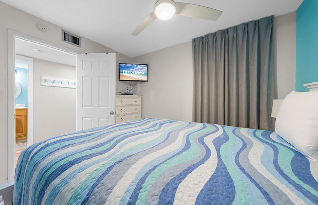 Phoenix II Beachfront Condos - Photo 4