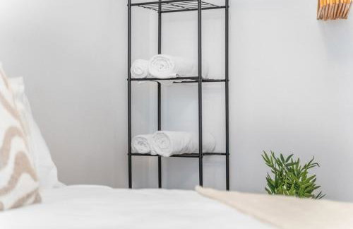 Stylish 4Bed Executive Stay WiFi and Parking - Photo 50