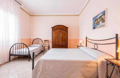 Yellow-house 100 meters from the sandy beach - Foto 11