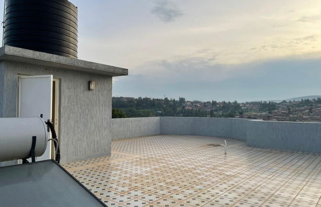 The Mugabi's Spacious Private Room - Foto 27