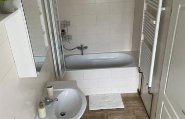 Zuhause auf Zeit Ruhige Lage Parkplatz Wifi - Foto 14