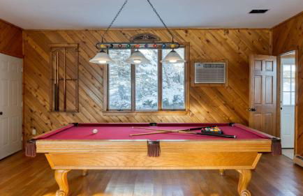 Scenic Catskills Retreat • Pool Hot Tub Game Room Lake Views Mountainview Estate by AvantStay - Foto 19