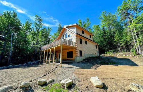 31R Brand new log home on quiet side street in Bethlehem, close to Main Street! 20 min to skiing - Foto 48
