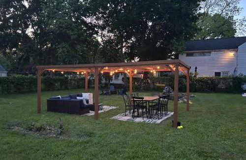 5bd Movie Theater - 7mins to UND - Backyard BBQ - Foto 56