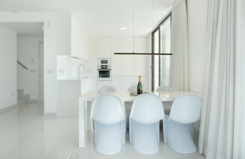 Modern Penthouse Cataleya, Estepona - Photo 9