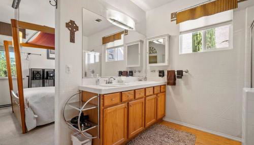 Manzanita Manor-Whimsical art & near downtown - Foto 4