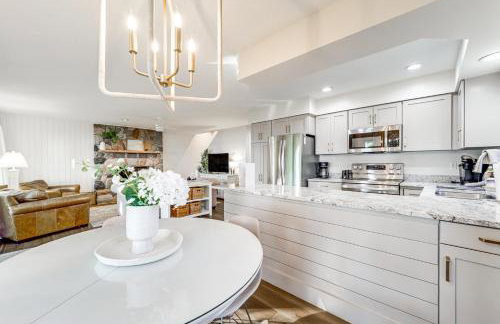 Scenic Cottage with Private Dock on Torch Lake - Foto 8