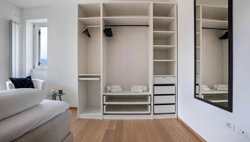 Residence La Villa - Cristallo - Foto 2, furniture, wardrobe