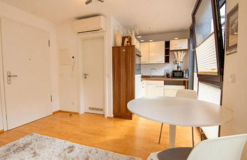 Exklusive 1-Zimmer-Wohnung in KA-Stadt - Foto 3