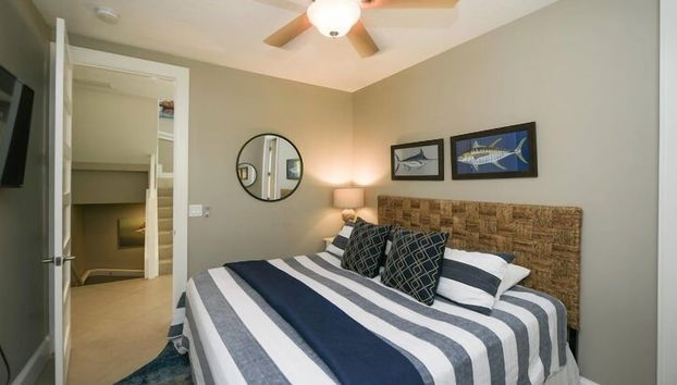 Sunset Surf 2201 Ave C 6 Bedroom Home by RedAwning - Foto 4, Habitación