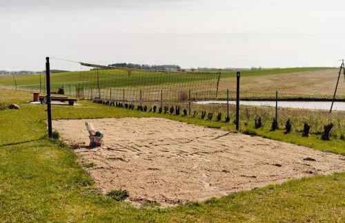 Wilkiejmy wieś ma wzgórzu - Foto 80