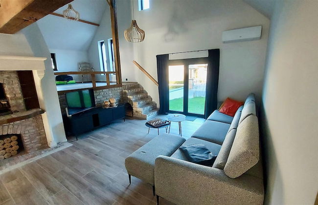 Luxurious Villa in a Residential Location - Foto 14