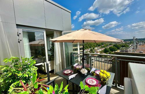 Contemporary Bromley Penthouse with Balcony - Foto 1