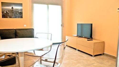 Urban Manresa-City center apartment with balcony - Photo 2