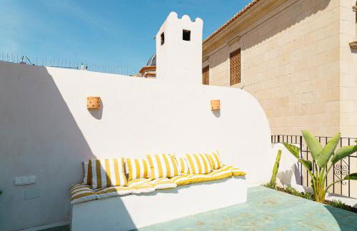 Refined and practical studio in historic center of Alicante - Photo 40