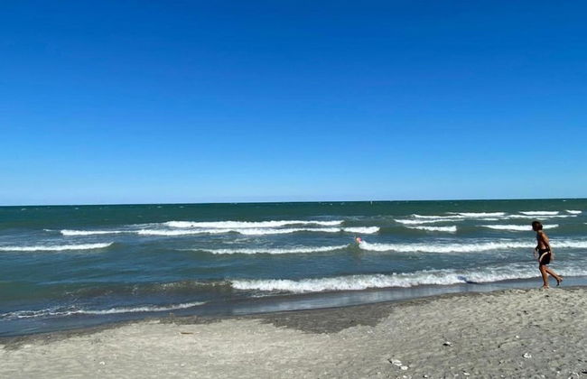 Nice Chalet with Terrace near Sea - Foto 33