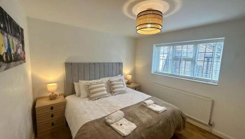 Spacious and Welcoming one-bedroom apartment - Foto 1